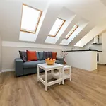 New 6 - Self Check In, Free Parking * Братислава