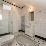 New 6 - Self Check In, Free Parking * Братислава