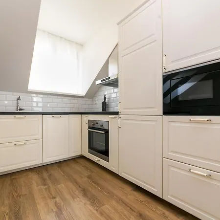 Apartmán New 6 - Self Check In, Free Parking *