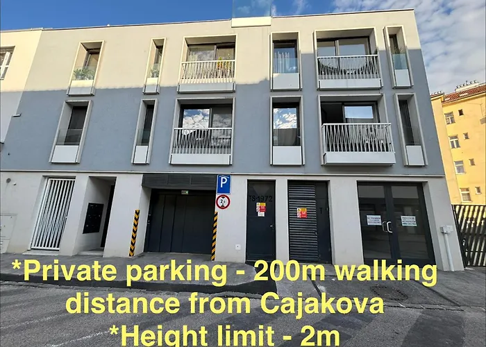 New 6 - Self Check In, Free Parking Appartement