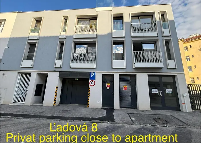 New 6 - Self Check In, Free Parking * Bratislava